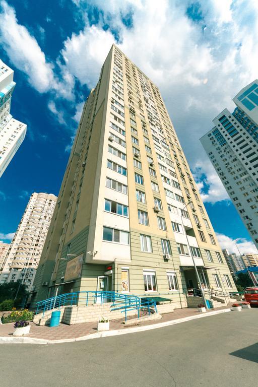 Apartment On Urlovskaya 23A Kiev Eksteriør bilde